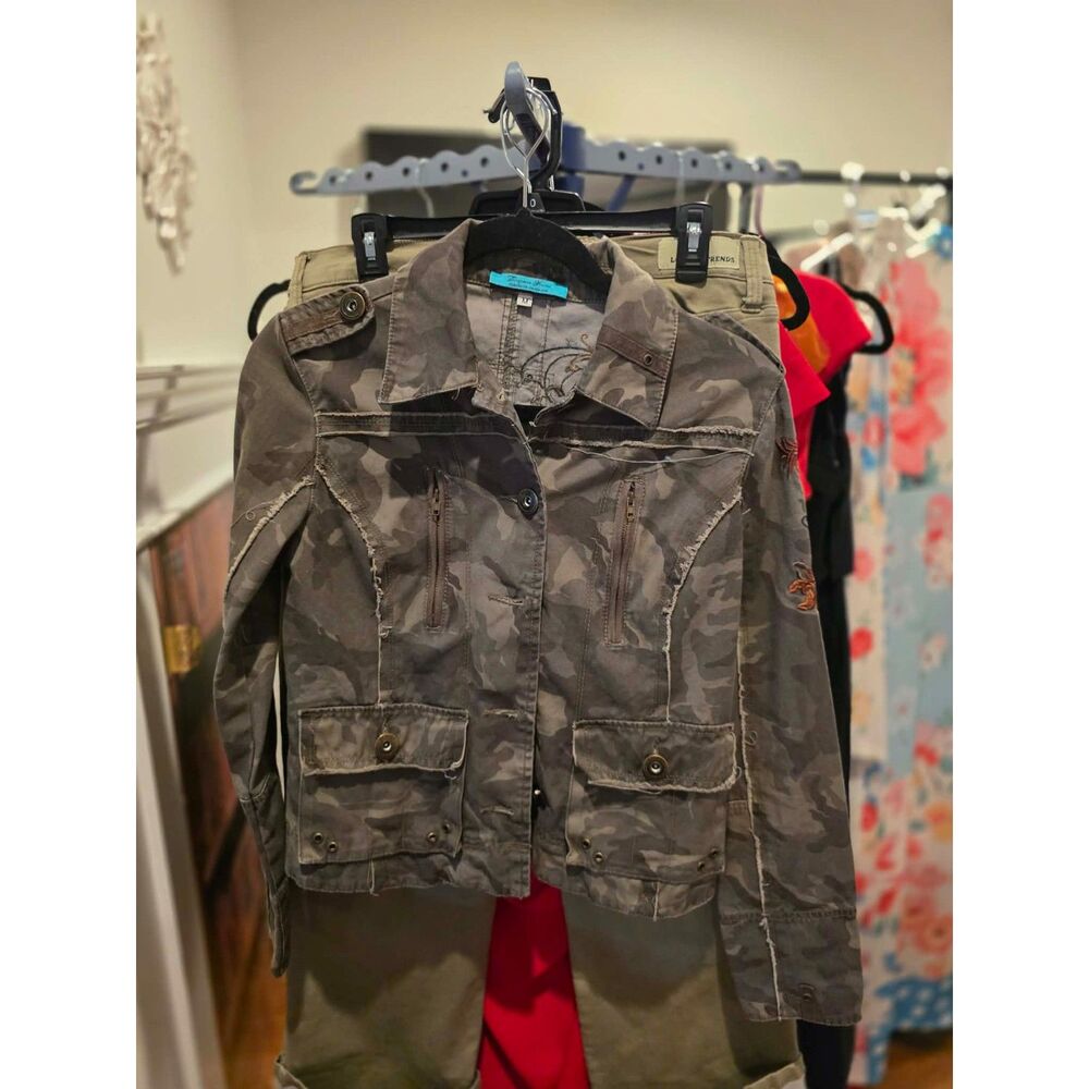 Gorgeous Embroidered Camo Jacket